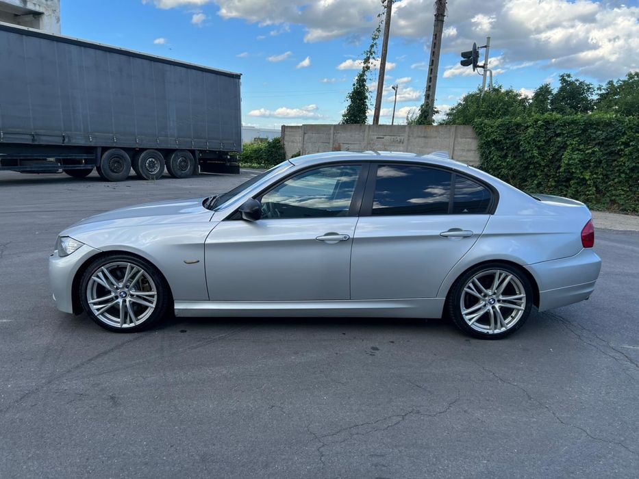 BMW e90 320d  facelift