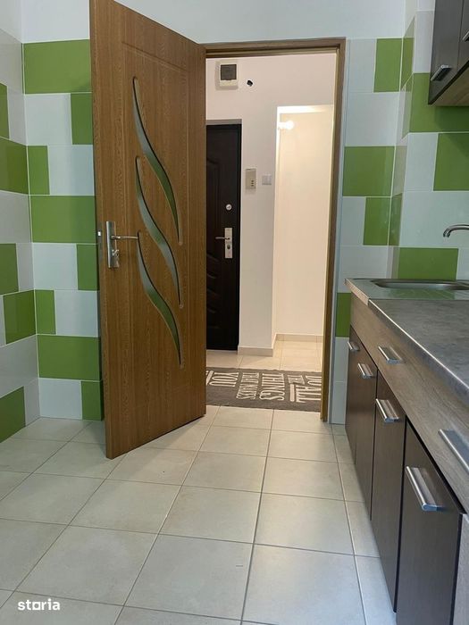 Chiar vizavi de City Park Mall, proprietar, 2 camere, cu contract ANAF