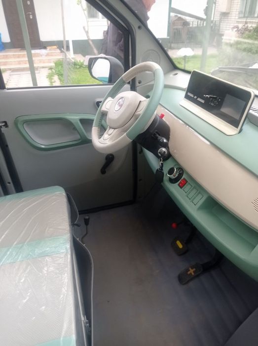 Электро автомобиль BODO