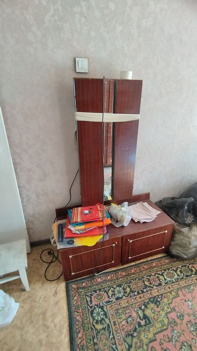 Советские шкаф,кровати и трюмо