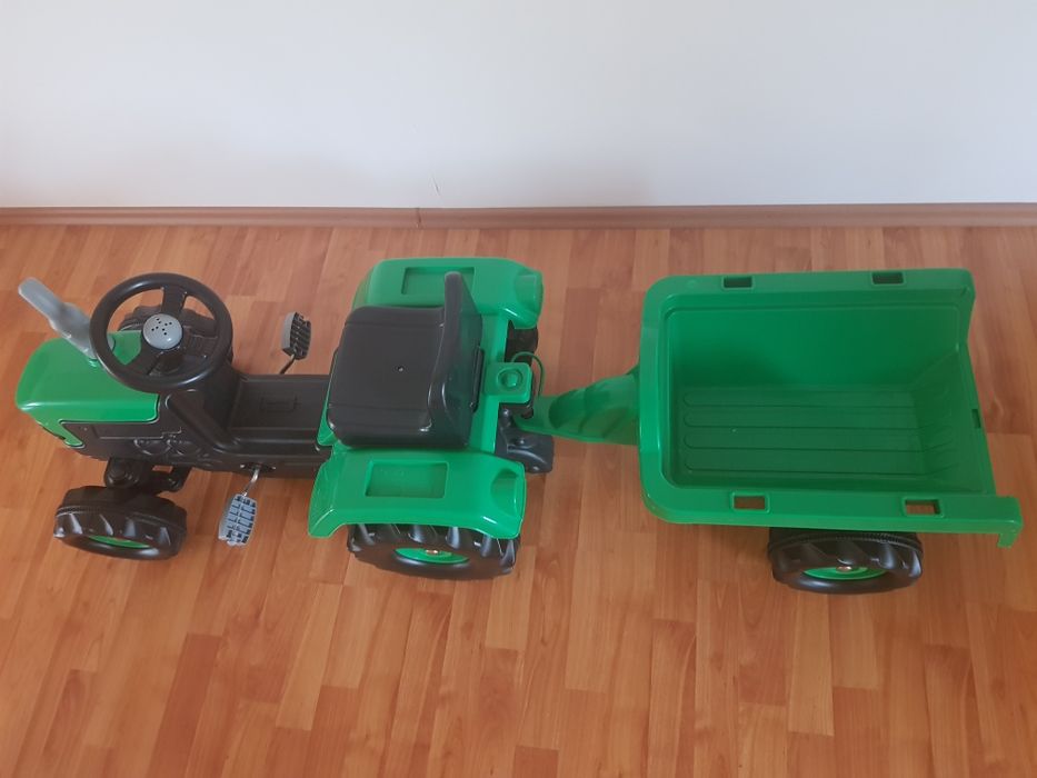 Tractor cu remorca copii