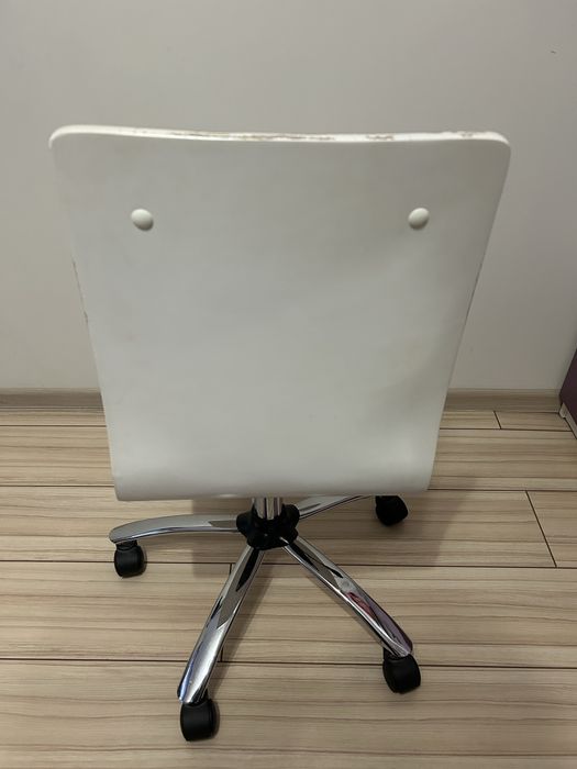 Стол в перфектно състояние