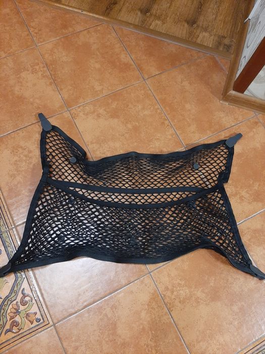 Продаётся сетка-сумка для багажника