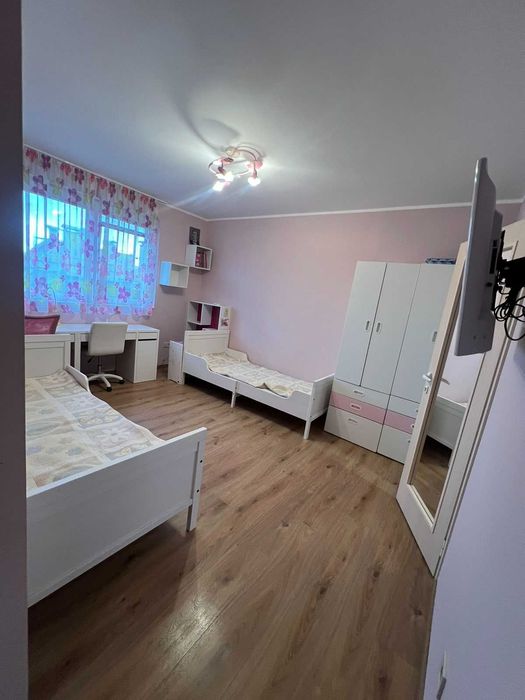 Дава се под наем Тристаен апартамент в София, Малинова долина - 130 кв.м за 1000 € - Снимка #5