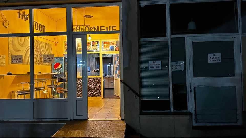 Spatiu de inchiriat Str. Horea Tarnaveni langa Posta cu vad comercial