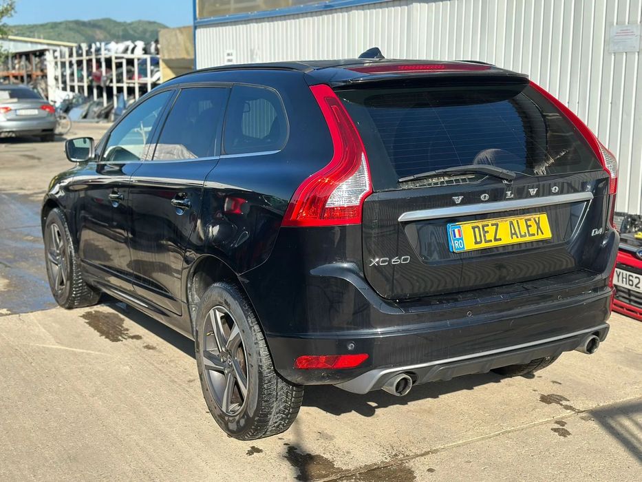 Dezmembrari Volvo XC60 R-Design 2.0 Diesel