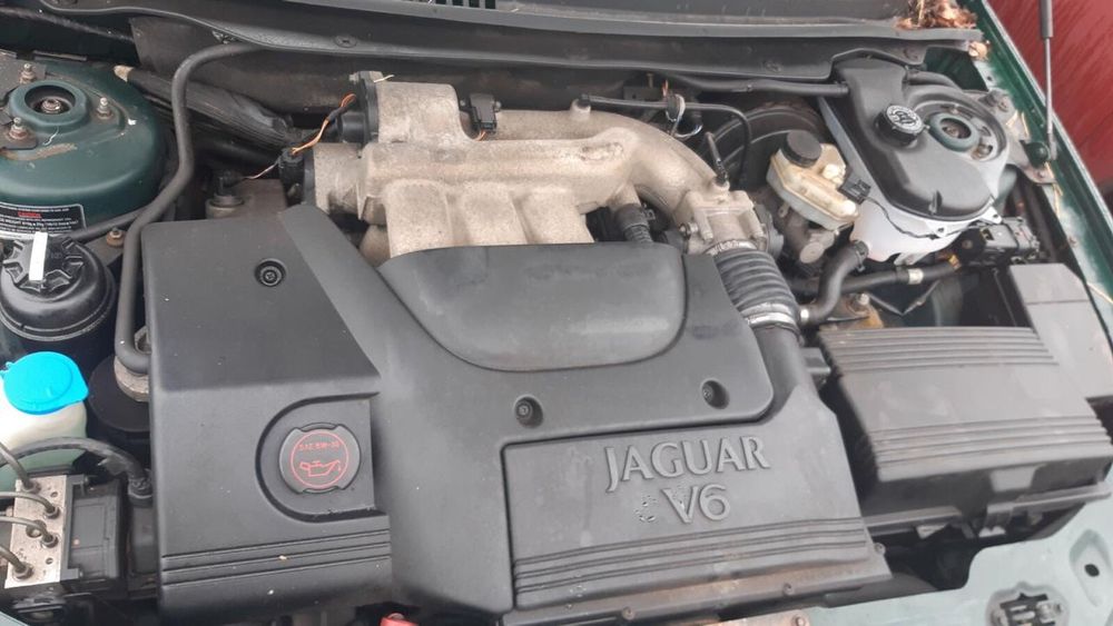 Запчасти на Ягуар Х-тайп