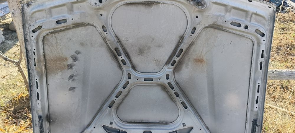 Продается капот от бмв е 36