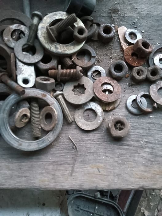 Продаются болты по 50т