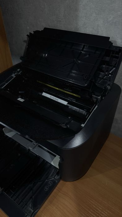 Продам принтер Canon F166400