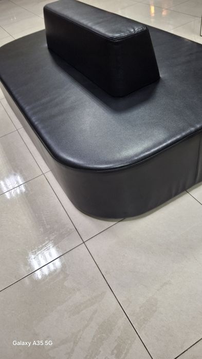 Диван для  магазинов