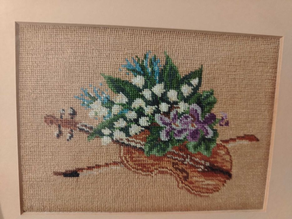 Tablou cusut cu rama 22.5x19cm