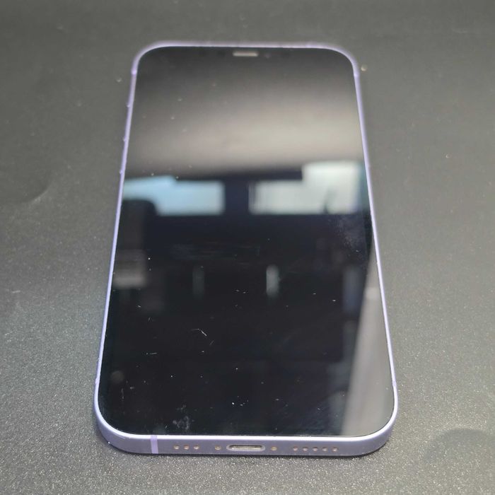 HOPE  AMANET P8 Iphone 12 64 gb 78 Baterie
