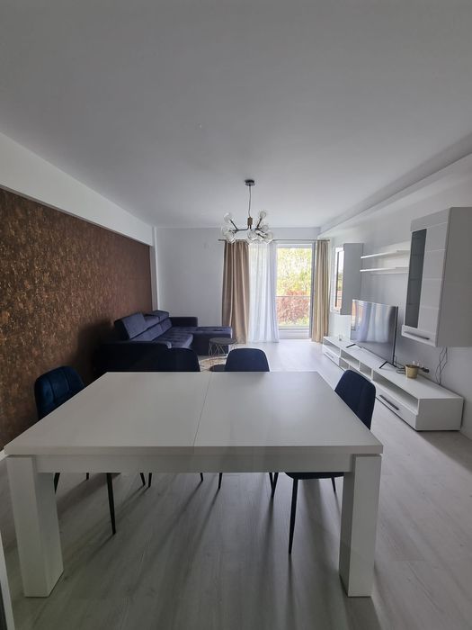 Inchiriez apartament zona Albert,Genial Residence , 2 camere, etaj 2,