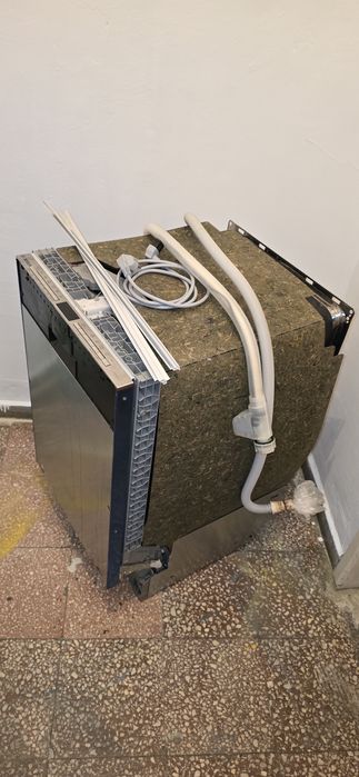 Masina de spalat vase Bosch silence wifi .