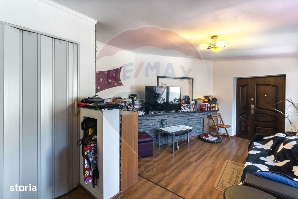 Casa Compusa Din 2 Apartamente, Scheii Brasovului| Comision 0