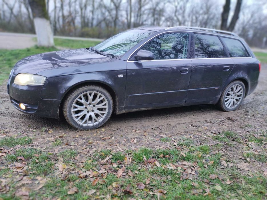 Продавам ауди а4