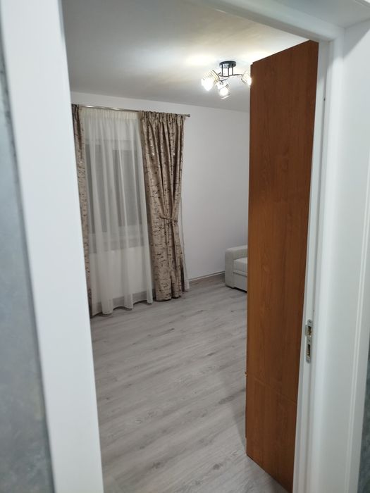 Garsoniera de inchiriat