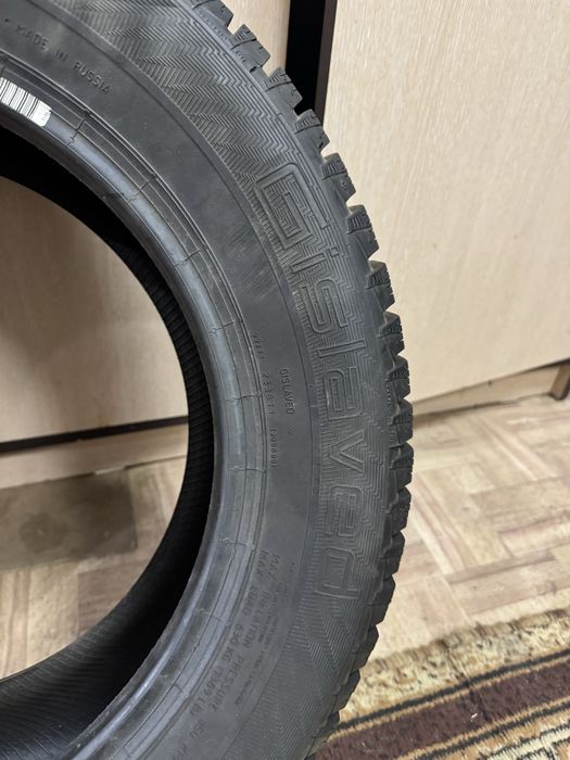 Продам зимнию резину 15