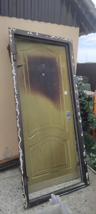 Продаётся буу двери
