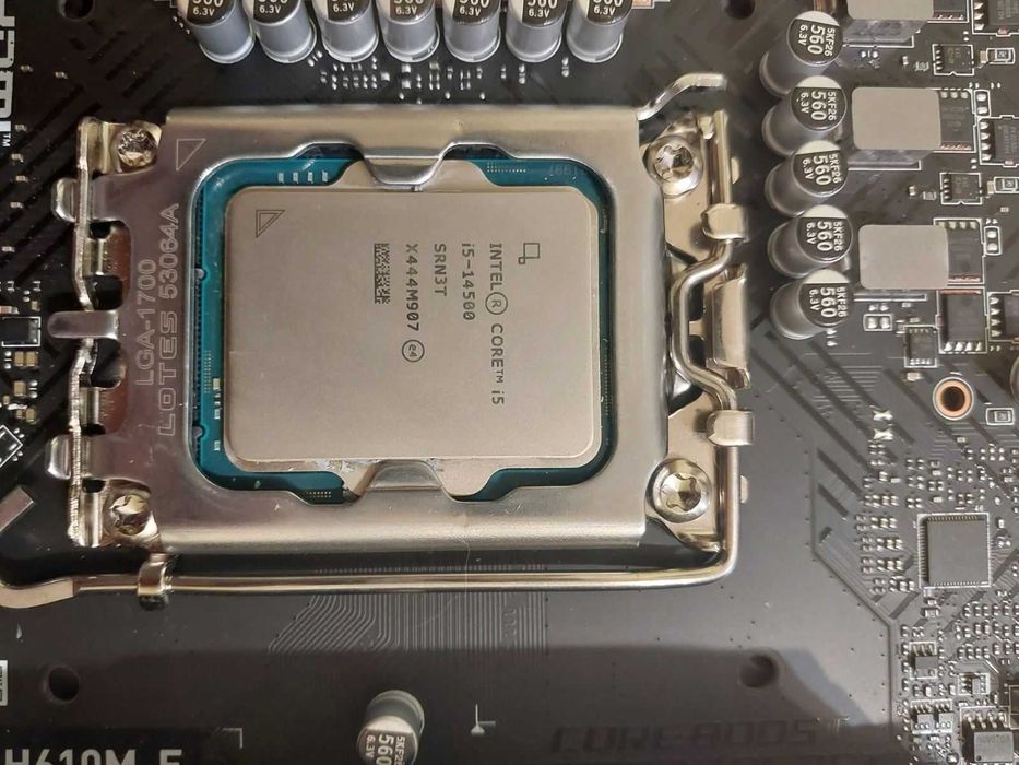 Intel i5 14500 + MSI Pro H610M+E с Wi-Fi + 16GB DDR5 RAM