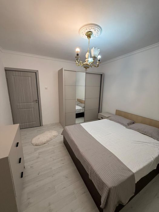 Inchiriez apartament cu 3 camere stadionul faru