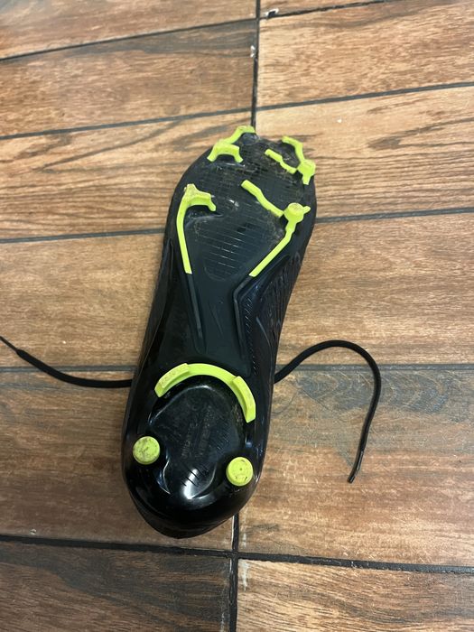 Ghete de fotbal nike