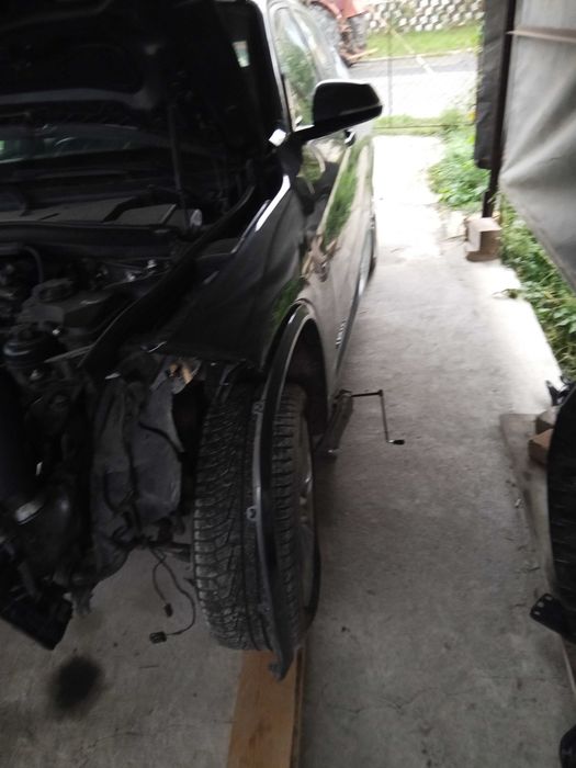 Vând  bmw x1 xdrive 4x4