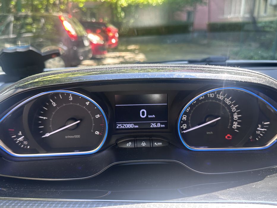 Peugeot 2008 1.6 BlueHDI