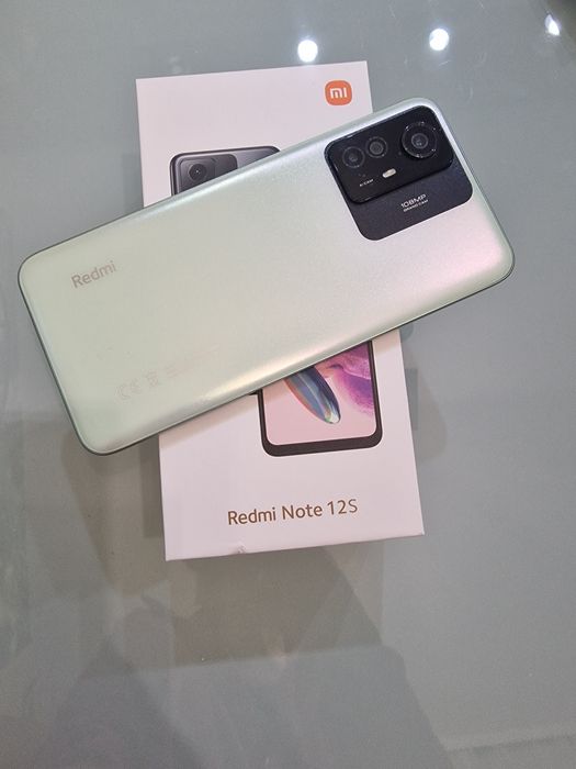 Продавам Redmi note 12s
