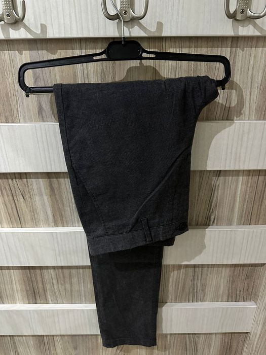 Нови мъжки панталони Zara