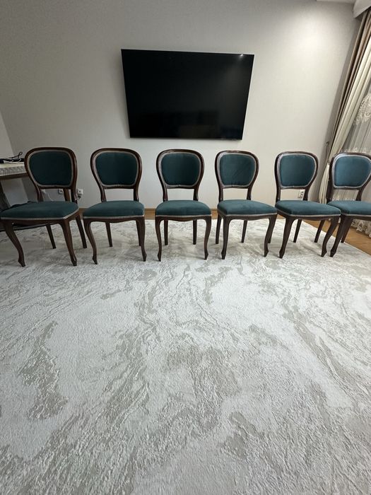 Стулья из натурального дерева