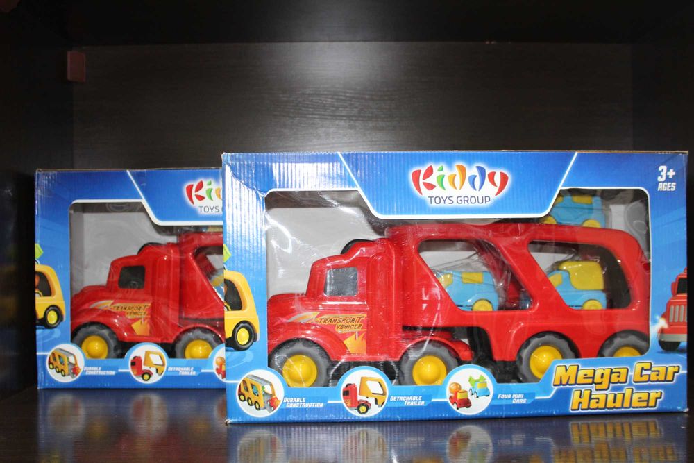 Большой автовоз с машинками