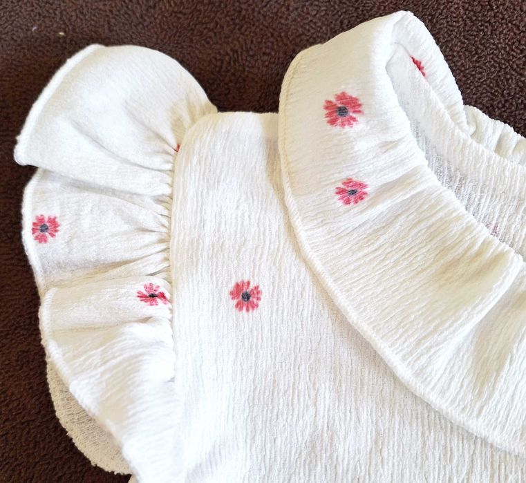 нови дрехи в размер 12/18, цени В ЧЕРНАТА ЛЕНТА НАД СНИМКАТА