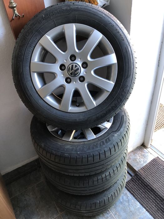 Vind jante originale de aluminiu pe 15 cu cauciucuri de vara