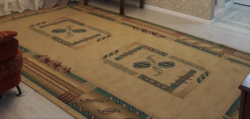 Продам Ковёр 5*2.5 метра