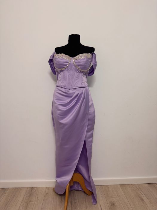 Rochie de nasa pe comanda