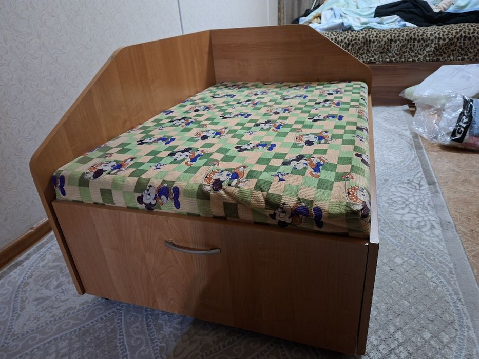 Продам детскую кровать