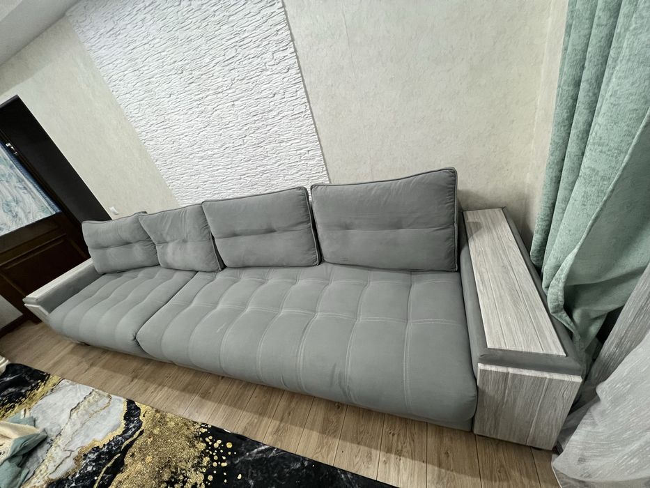 Диван в хорошем состоянии