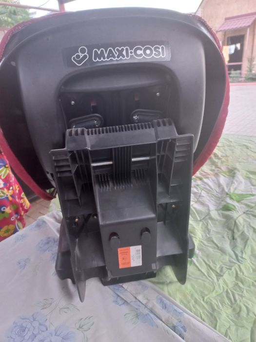 Автокресло Maxi Cosi