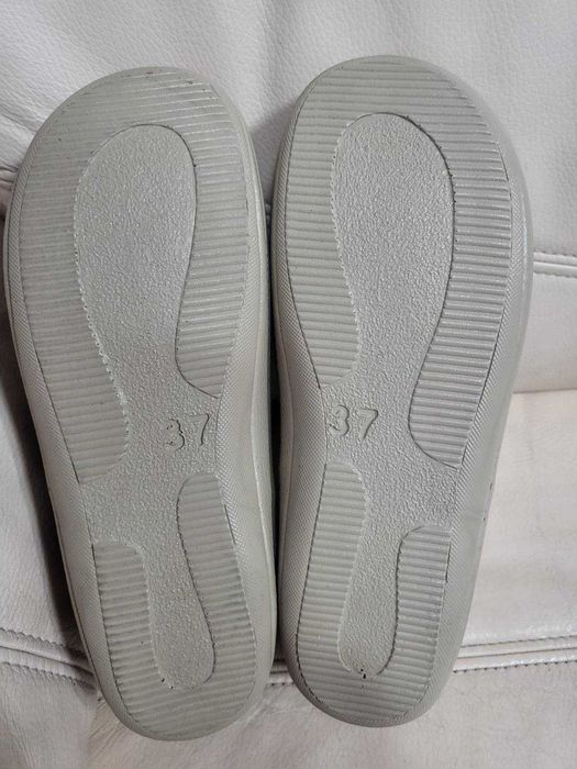 Нови дамски пантофи камел - 37 номер