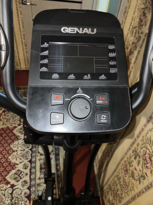 Продам элипс Genau