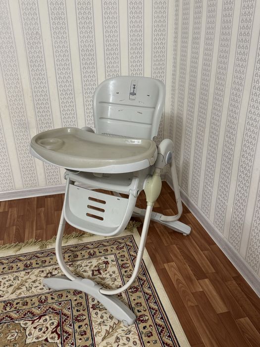 Продам детский стол для кормления