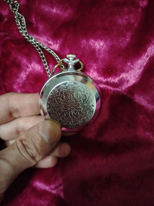 Ески Соат сотилади