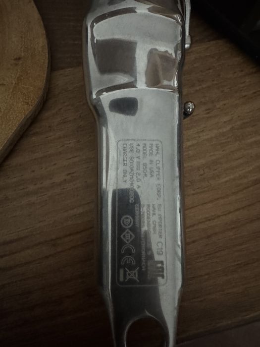 Masina de tuns profesionala WAHL 1919 editia 100 de ani fara fir