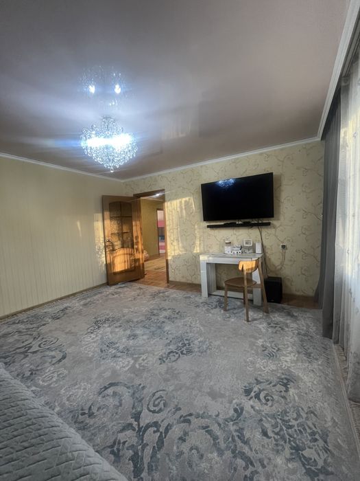 Продам 3 ком квартиру на Голубые пруды