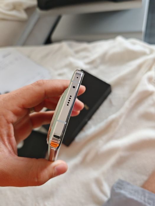 Vând Honor magic 6 pro + garanție Emag