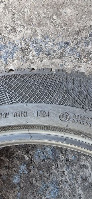 4 anvelope iarna ca noi Continental 275/50/20.Pretul este pe bucata.