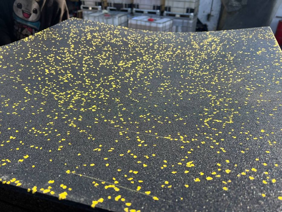 Резиновое покрытие. РУЛОН регупол. Резиновые плитки. От производителя