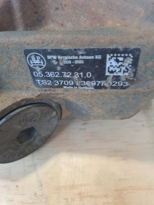 De vânzare, etriere